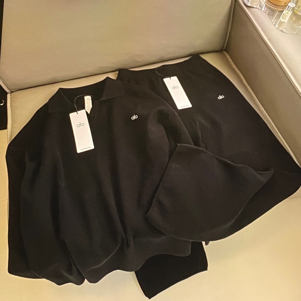 ALO Yoga Black Knit Skirt Set - Classic Two-Piece